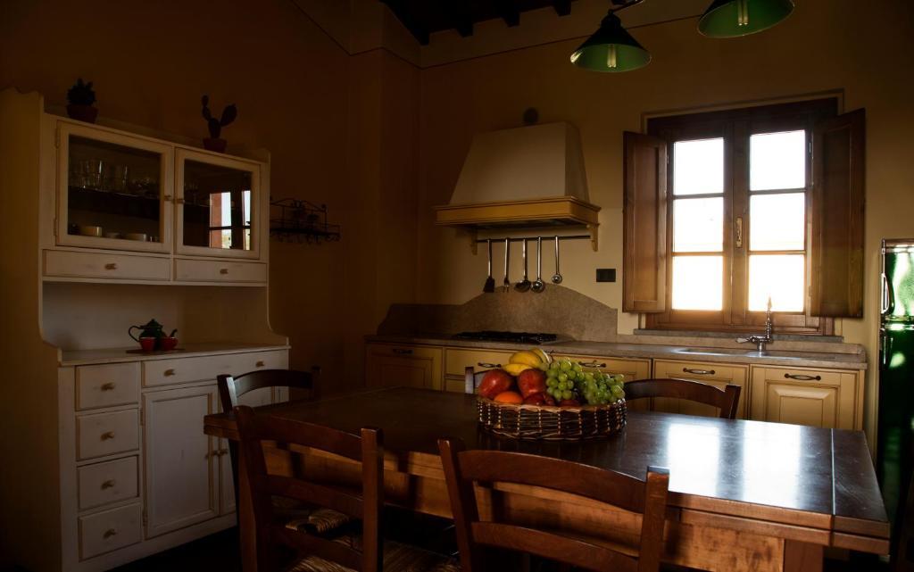 Agriturismo Fattoria Rozzalupi Cerreto Guidi Zimmer foto